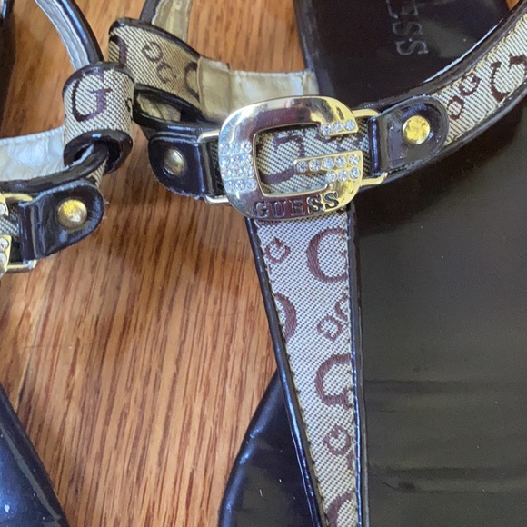 GUESS sandals - Picture 2 of 4